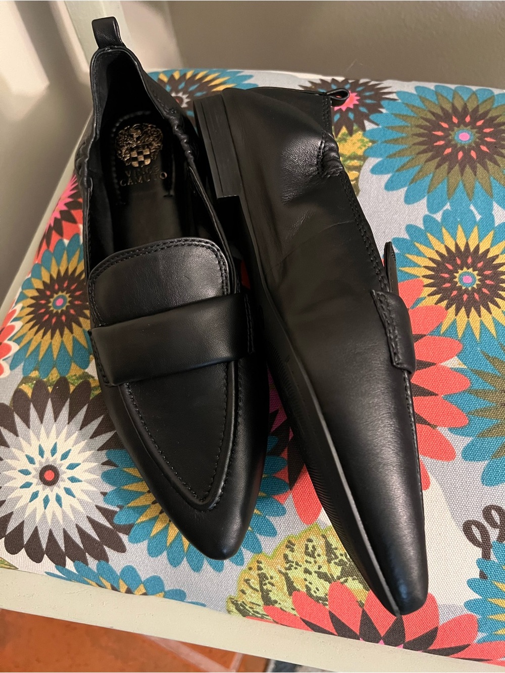 Vince Camuto Azur Black Loafers - Picture 2 of 6